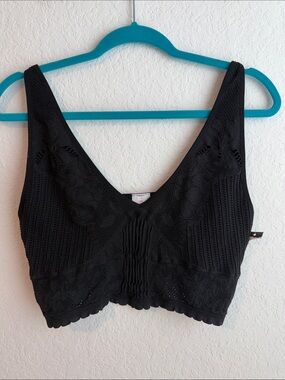 Black Seamless Scalloped Comfort Bralette